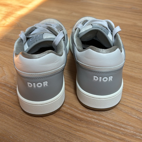Dior B27 Uptown Low-Top Sneaker Gray and White - Picture 8 of 12